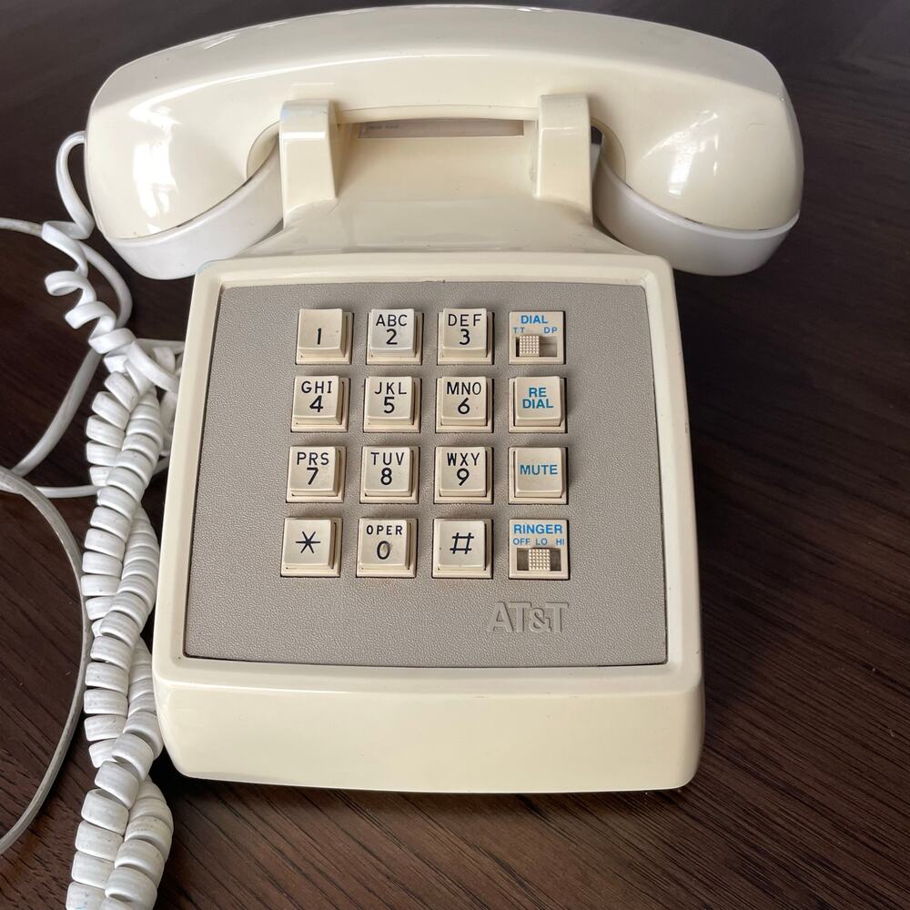 Vintage AT&T Push Button Telephone Beige CS2500 Desk Phone READ Needs Cleaning